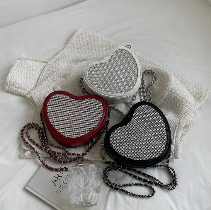 

New Bright Diamonds Cute Messenger Bag Wild Heart-Shaped Chain Crossbody Bags Clutch Handbags, 3 colors