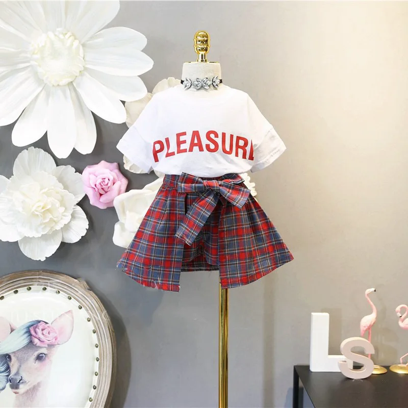 

New fashion toddler Girls causal summer letter printed t shirt Sets/ Kids summer plaid skirt clothing set, Picture shows