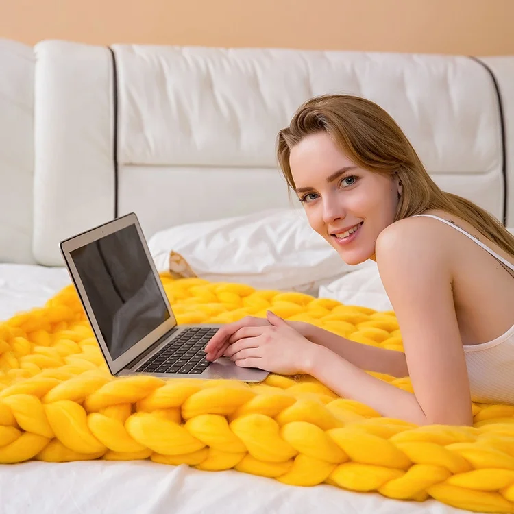 
Wwinter Warm Dropship Huge Yellow Cashmere Cable Chunky Chrohet Knit Blanket 