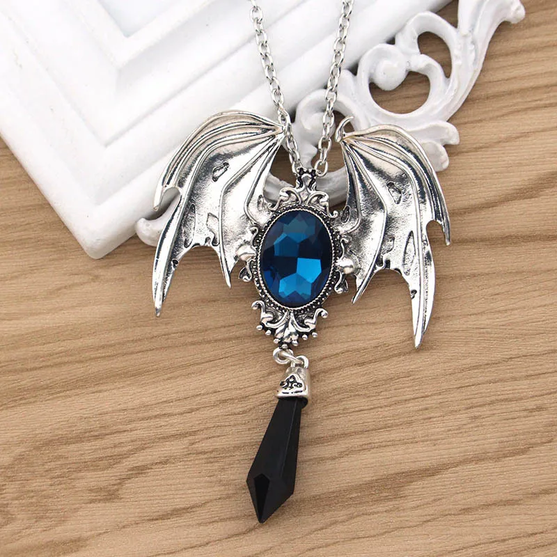 

Popular Vintage Sapphire Bat Wings Halloween Pendant Jewelry Necklace for Men Women, Pictures