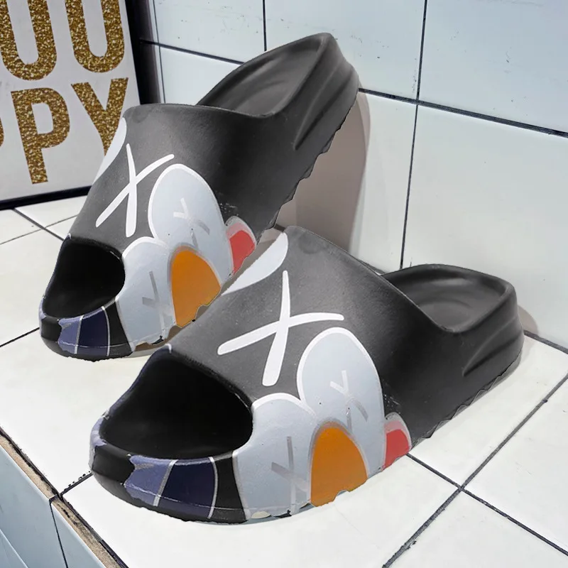 

Slippers high Quality Outdoor Rubber Flip Flops Beach Slippers clear jelly sandals for women black sandals for women and ladies, Customized color