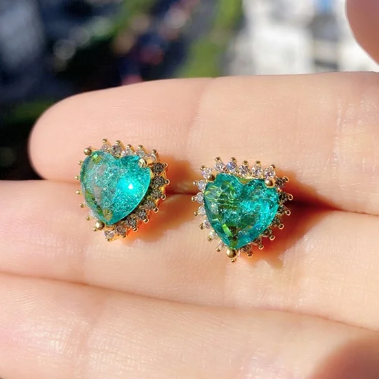 

Cheap simple earrings green heart shape diamond 18k gold plated stud earrings for women 2022