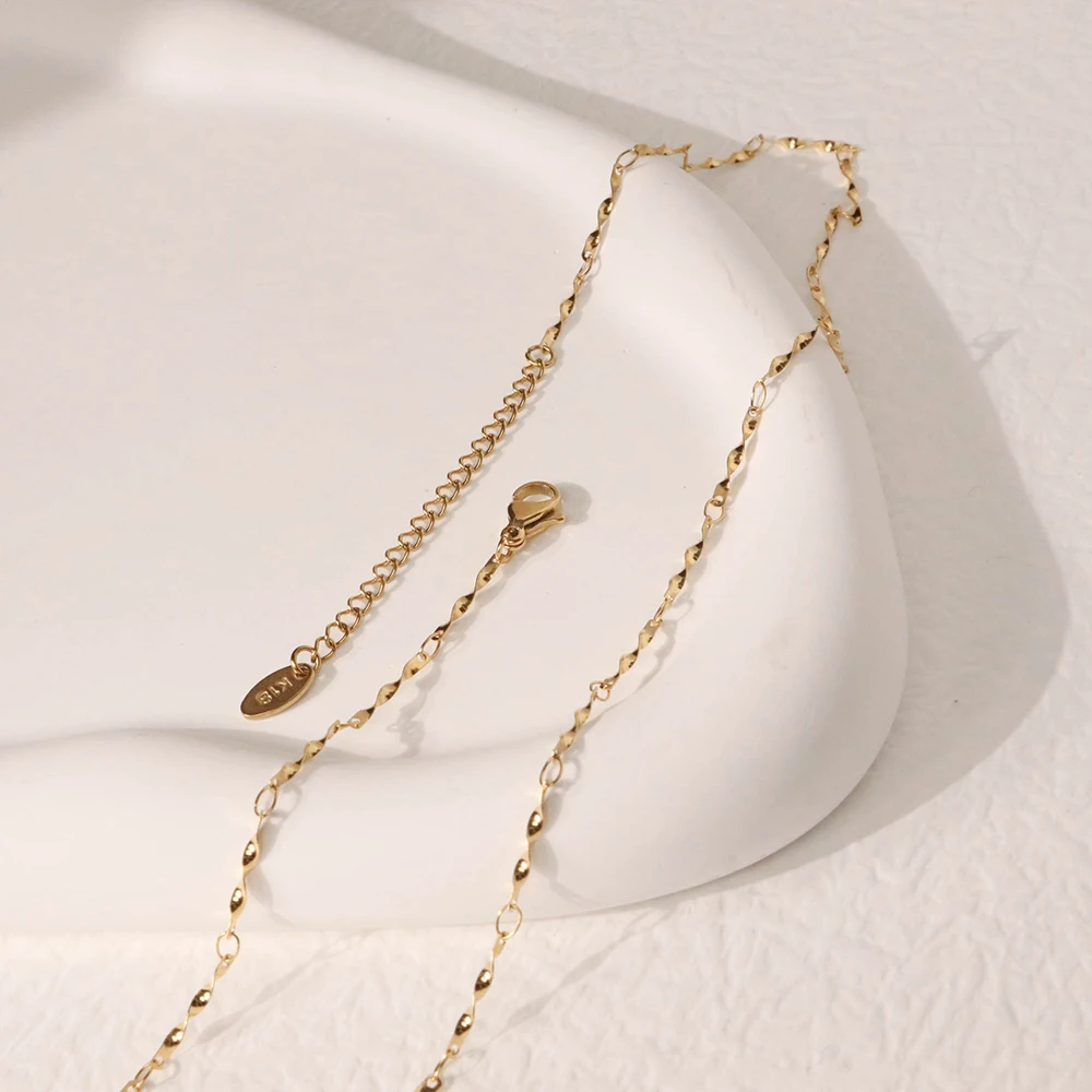 

Chris April in stock 316L Stainless steel PVD plated minimalist thin choker wave chain necklace