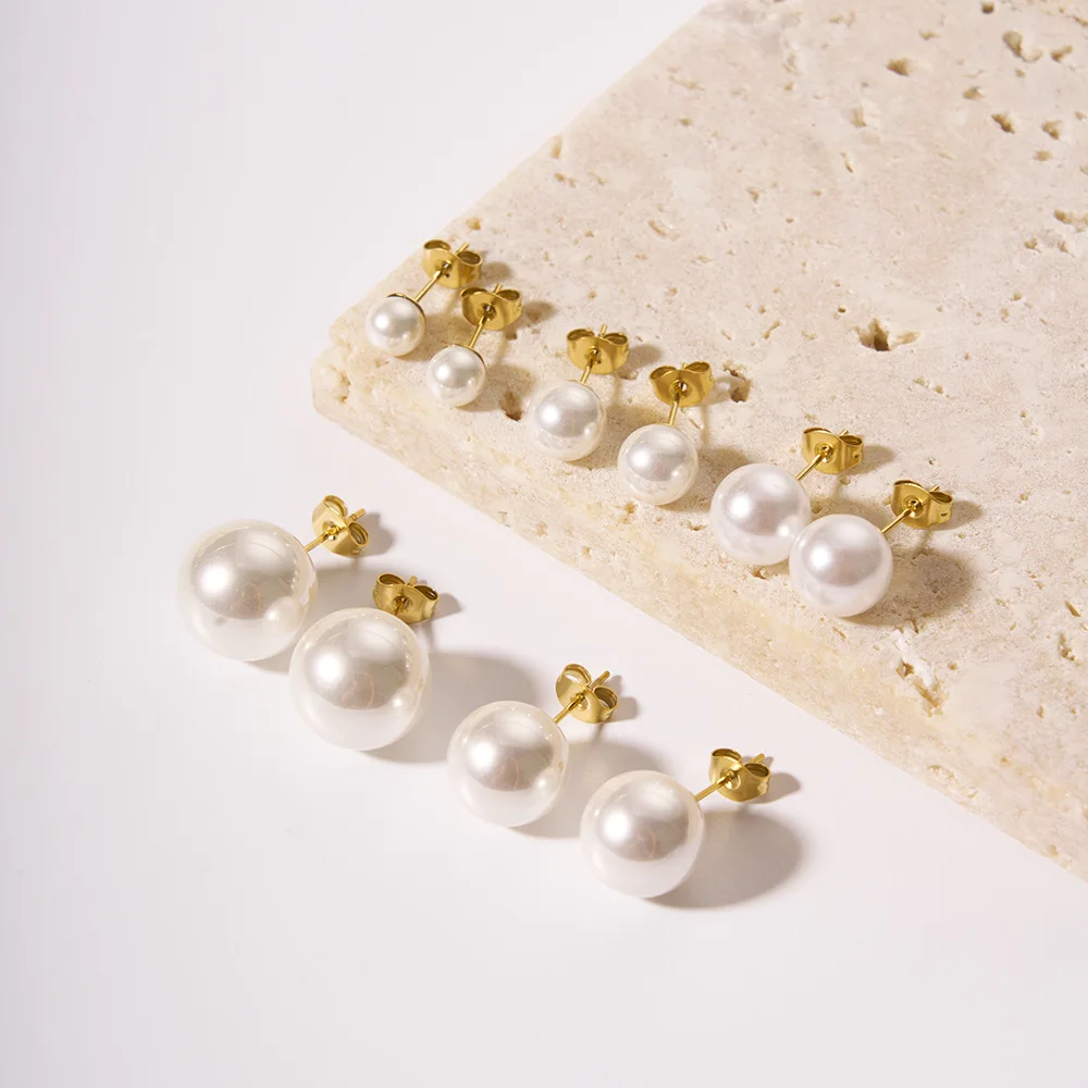 

Minimalist Hypoallergenic Jewelry Non Tarnish Shell Pearl Stud Earrings 18K Gold plated Stainless Steel Stud Earring YF3387