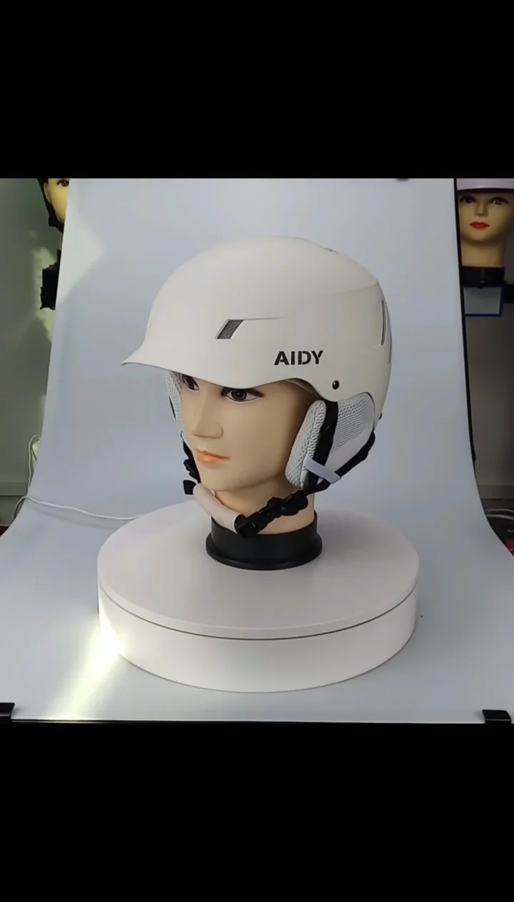 New Multisport Helmet With Brim For Youth Adults Snowboarding Ce