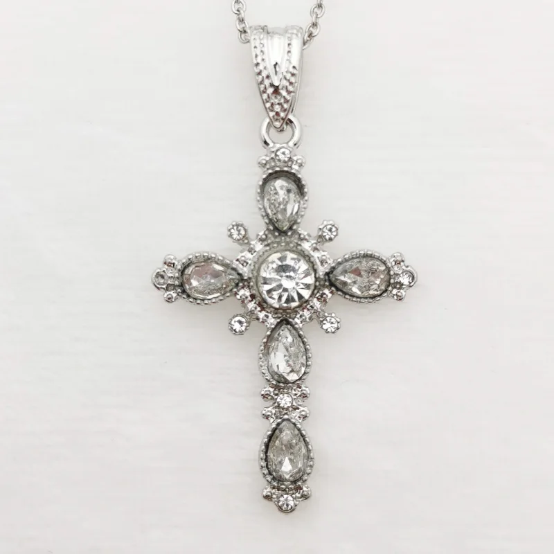 

Rhodium Plating Color White Crystal Cross Pendant Personality Pendant Necklace for Charm Women Girls with Chain