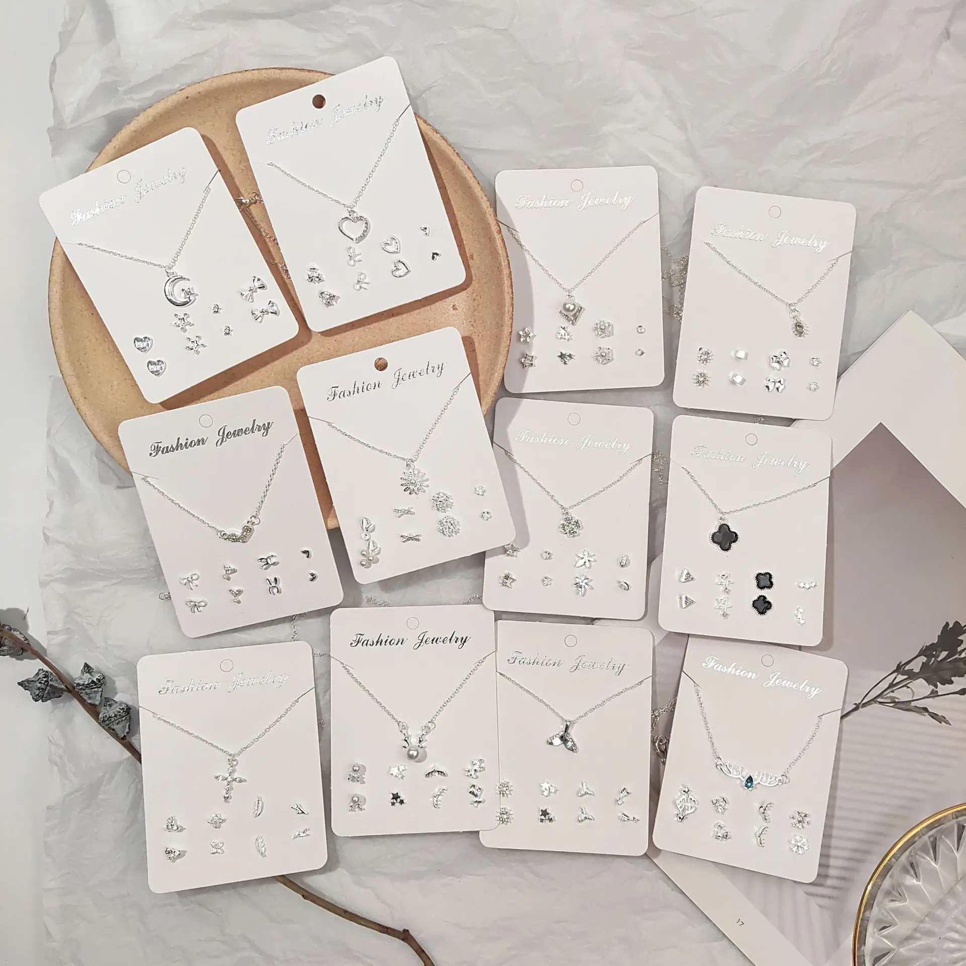 

Korean Jewelry Hot-selling Earring Manufacturers Sweet Collarbone Earring Necklace Jewelry Set Wholesale