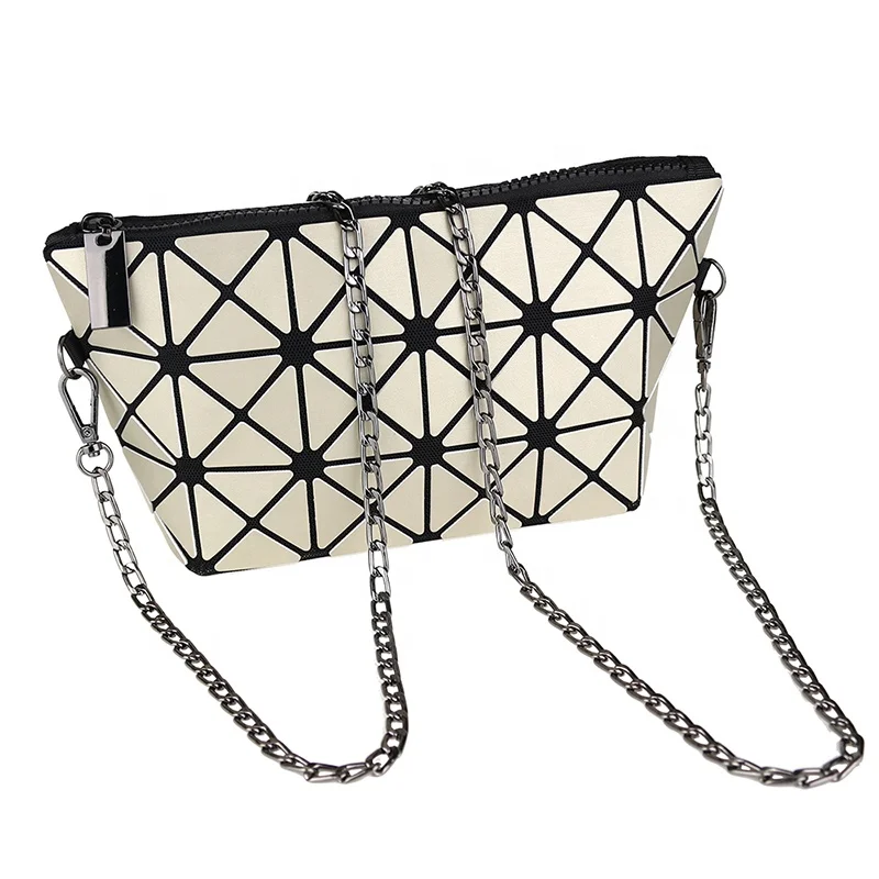 

PU Solid Color Chain Crossbody Shoulder Geometric Cosmetic Bags For Women, 3 colors