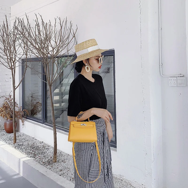 

2022 Trendy New Crossbody Bag Designer Women's Messenger Bags Famous Brands Luxury Handbags