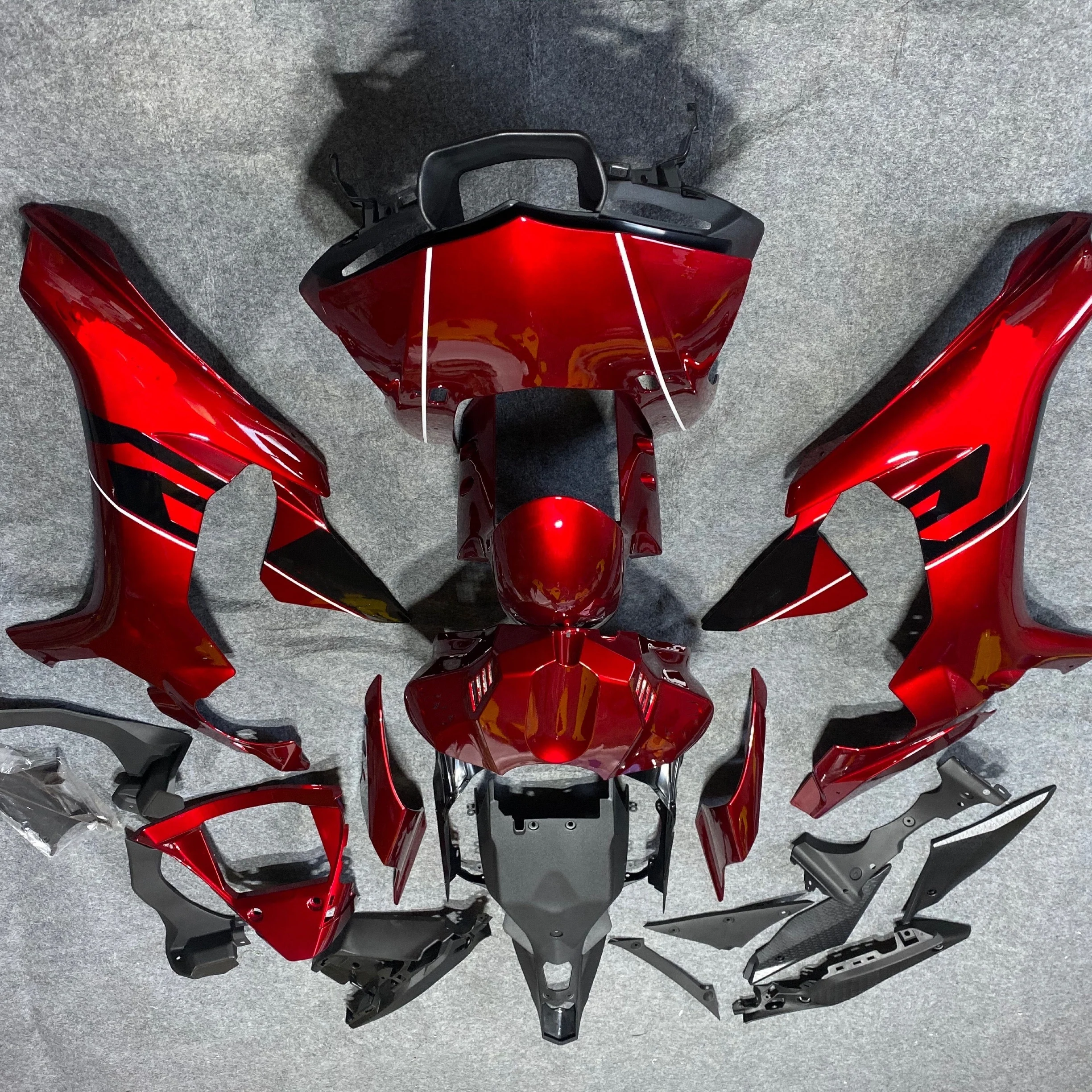 

For YAMAHA R1 2015-2018 Custom Cover Body ABS Plastic Fairings Kit 2022 WHSC Candy Red And Black Motorcycle Accessories, Pictures shown