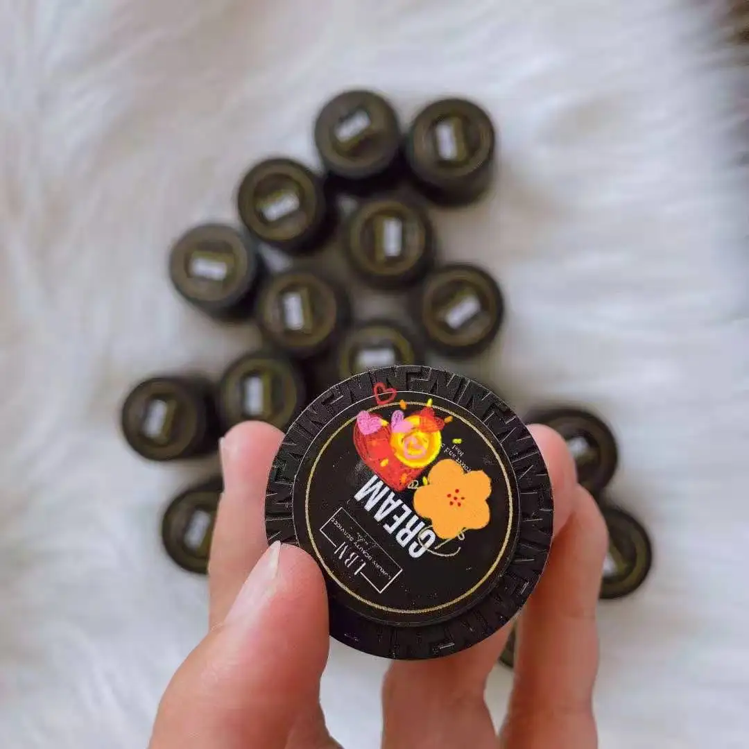 

2021 Fast removing lash glue cream remover for eyelash extension with custom packaging