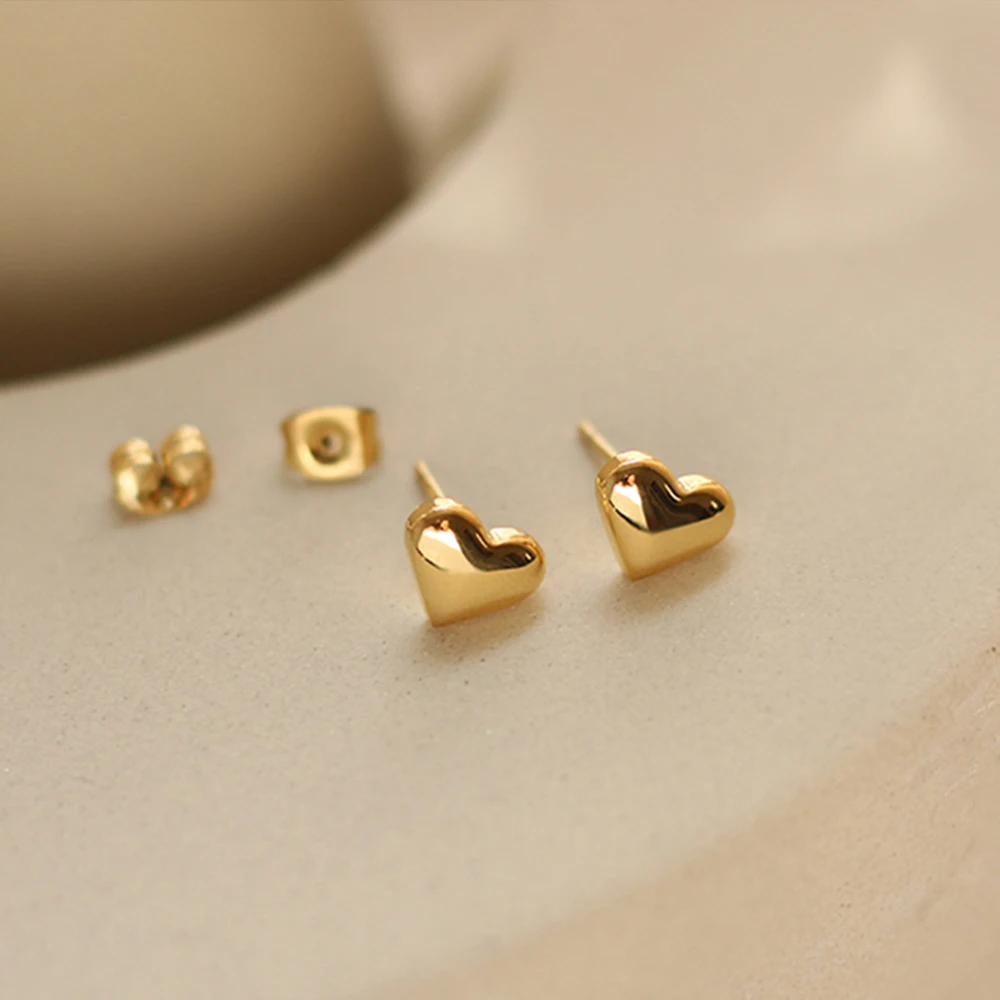 EManco Cute Love Heart Stud Earrings Stainless Steel Jewelry Trendy 18K Gold Plated Heart Shape Stud Earrings Women Holiday Gift