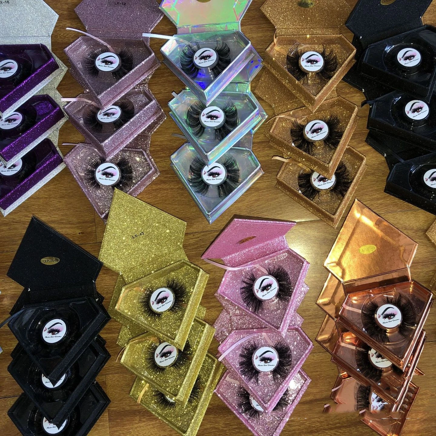 

2021 new arrivals wholesale lashes 25mm mink false eyelashes vendor custom mini suitcase eyelash case packing