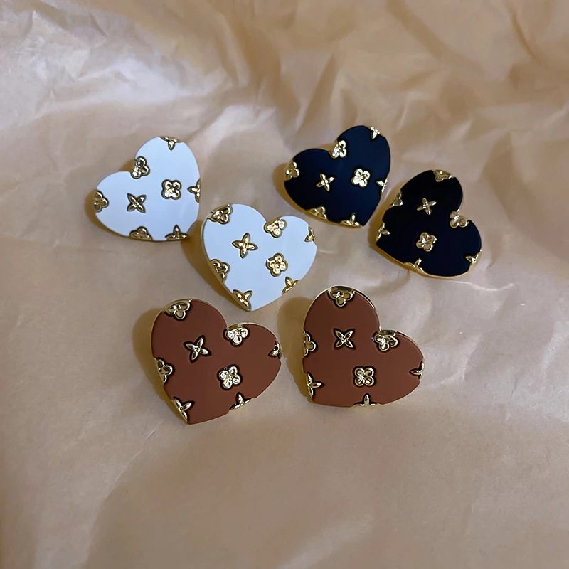 

fashion trendy women flower heart shaped stud earrings