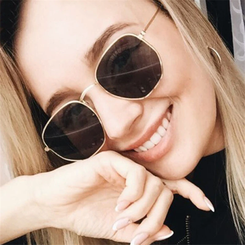 

Fashion Sunglasses Women Brand Designer Small Frame Polygon Clear Lens Sunglasses Men Vintage Sun Glasses Hexagon Metal Frame, Picture shows