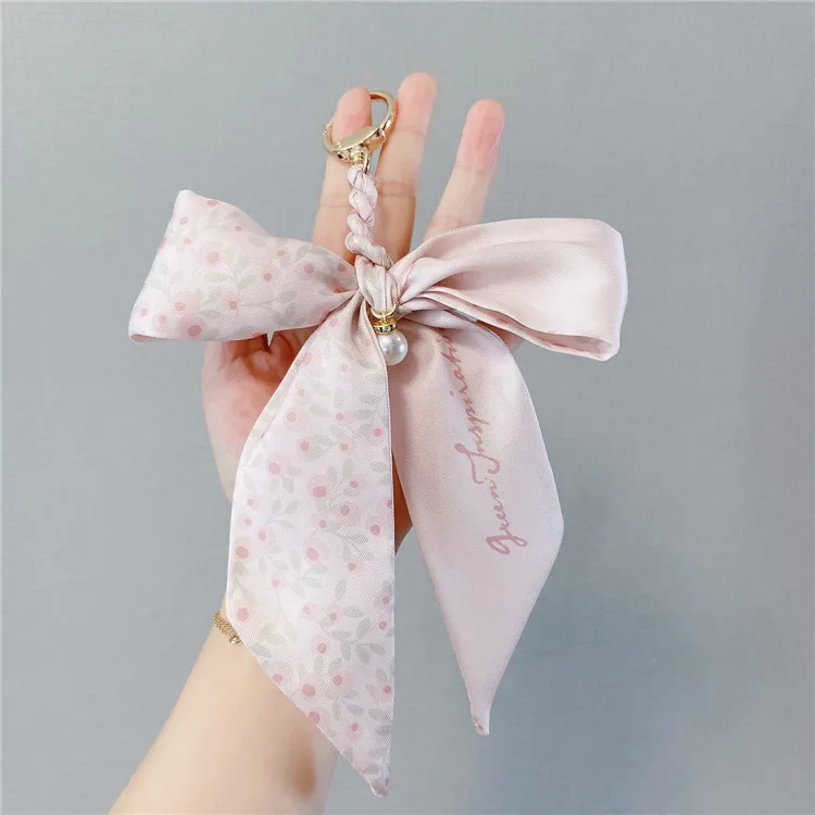 

Fashion Quality Ice Silk Scarf Woven Bow Keychain Personality Broken Pattern Sexy Female Bag Pendant Chain, Customized color