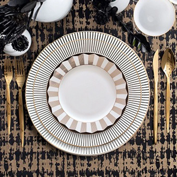 

Exquisite Porcelain Fashion Fine Bone China Crockery Plates For Wedding Events Rental Plates