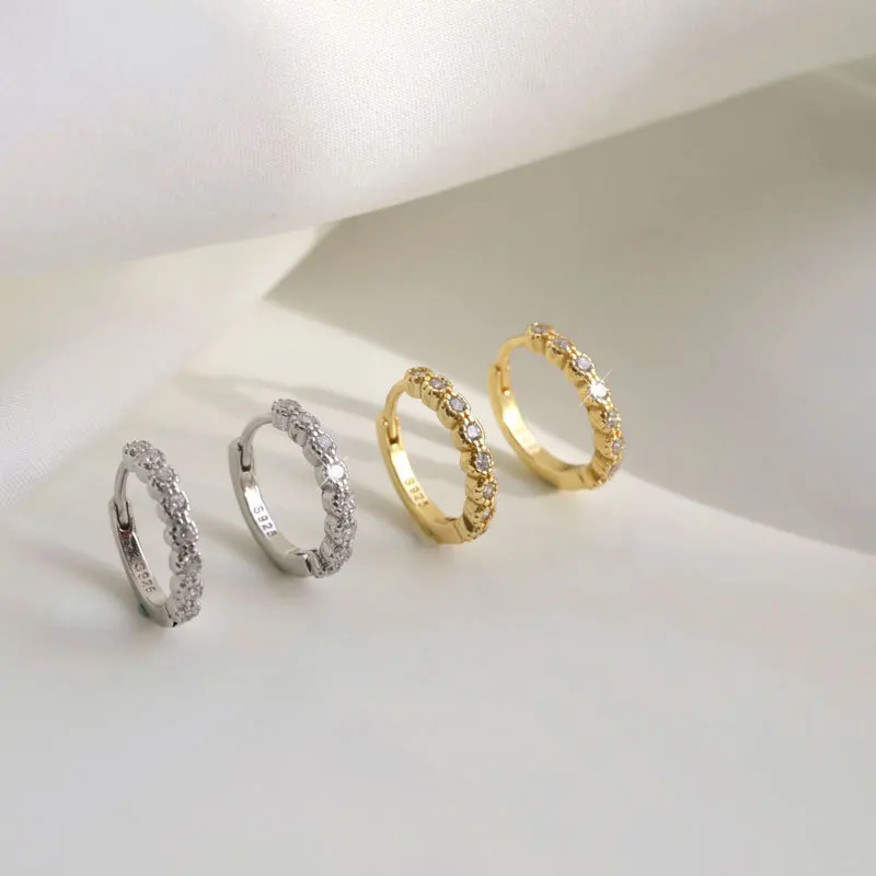 

925 Sterling Silver Small Gold Plated Rhinestone Round Circle Clip on Earrings S925 Crystal Circle Huggie Hoop Earrings