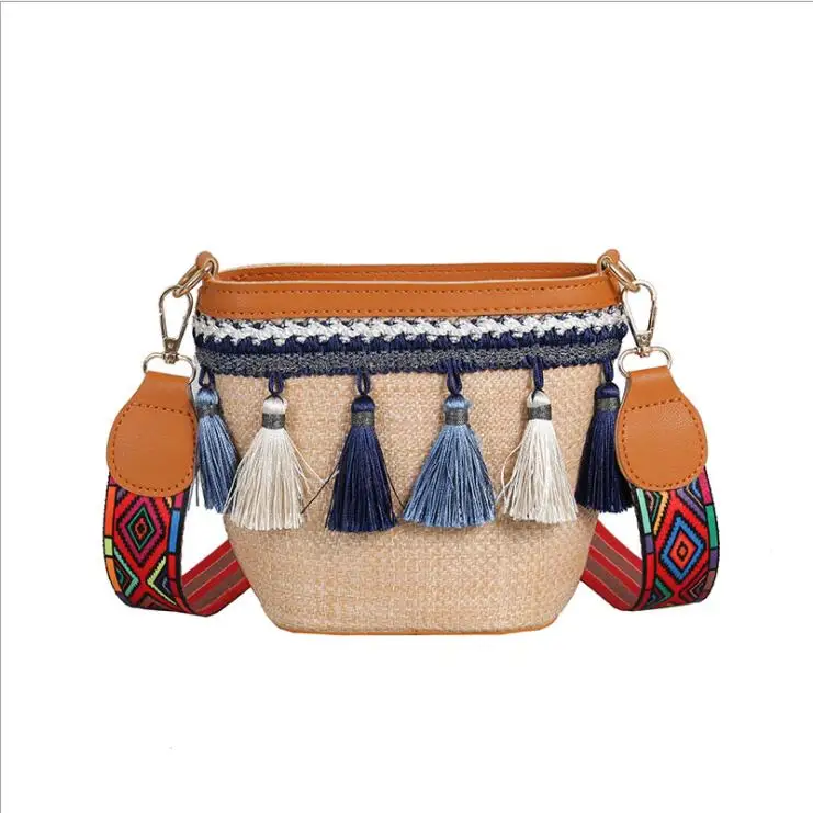 

New fashion Handmade 2021 Women Summer Beach Straw Tote Bag Bohemian shoulder bag with Tassel, Many