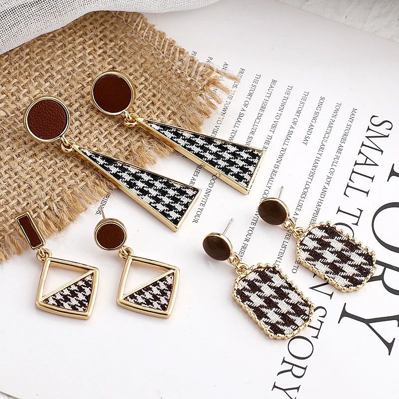 

A12601333E Sample Fashion Irregular Drop Earrings Plaid Fabric PU Learthe Woman Earring Jewelry