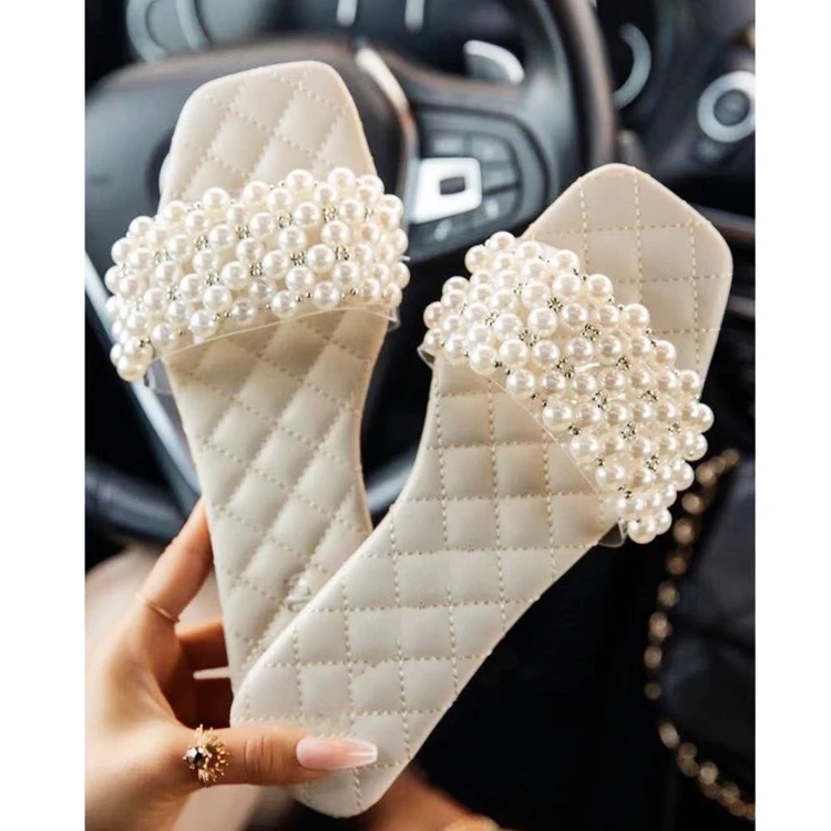 

2021 Hot summer PU Flat sole large size pearl upper Slides Sandals women, 2 colors