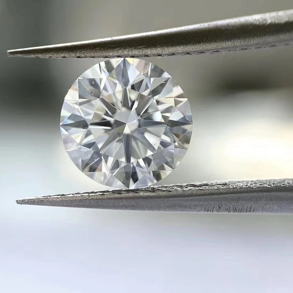 Природные бриллианты купить. Алмаз 100 карат. Алмаз 10 карат.