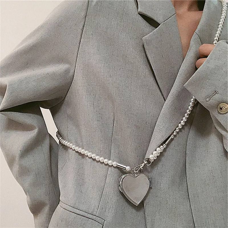 

Shangjie OEM joyas Fashion Unique Pearl Body Chain Jewelry Accessory Alloy Slung Mirro Heart Body Chain for Suit, Silver