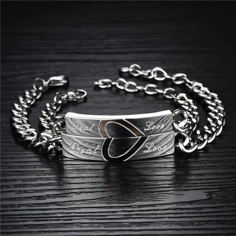 

Popular jewelry titanium steel couple bracelet classic love couple bracelet Valentine's Day gift, Picture shows