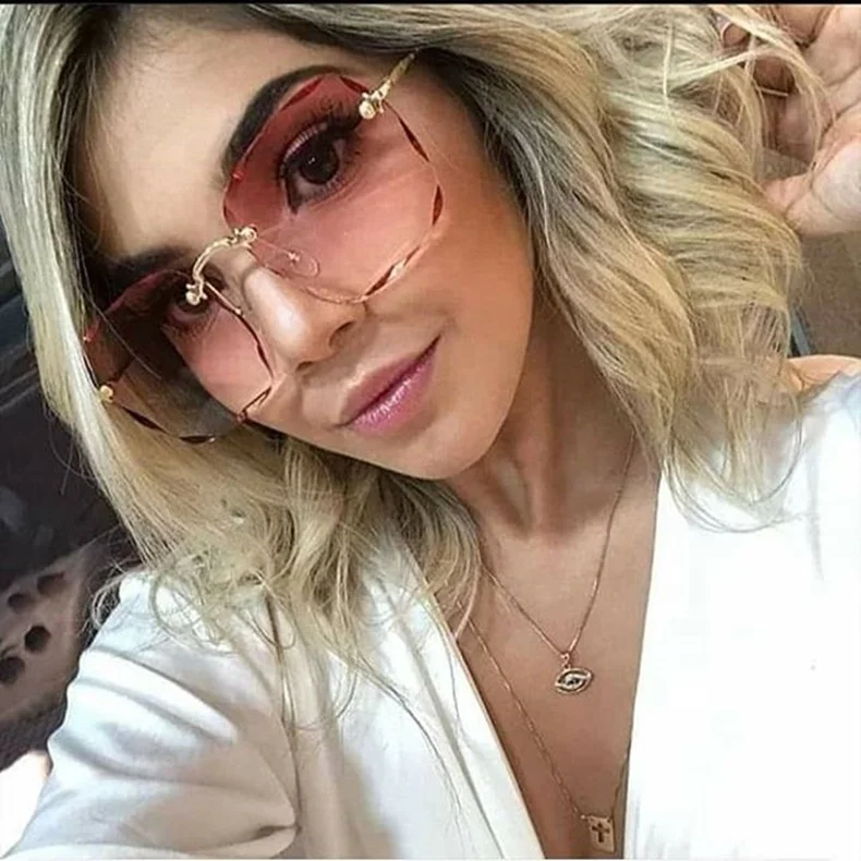 

Newest Oversized rimless trendy Sunglasses 2021 women luxury brand designer gradient sun glasses UV400 personalized shades man