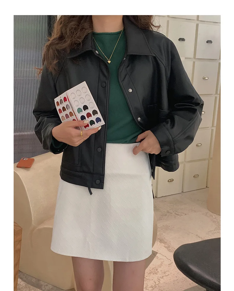 

Wholesale Fashion Korean Spring and Autumn Womens Leather Solid Color Short Leather Tops for Ladies
