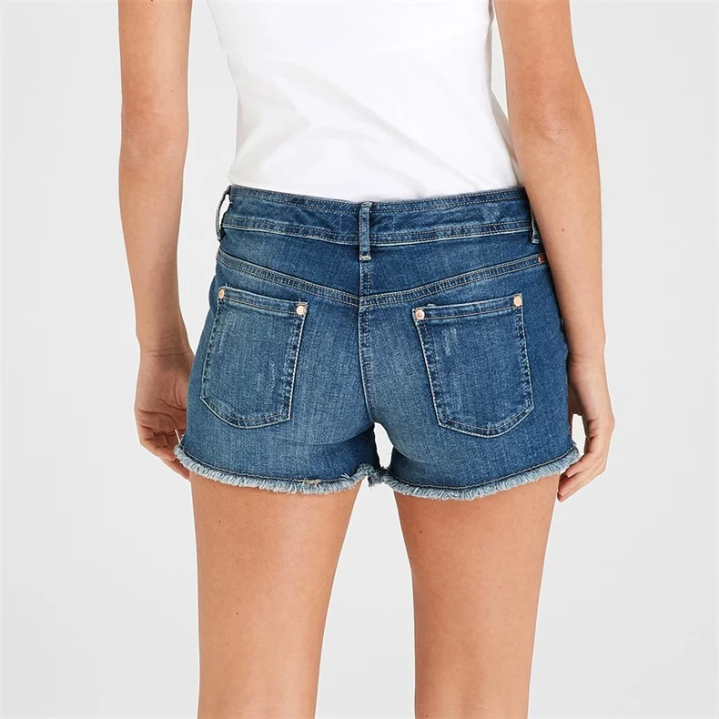 shorts women