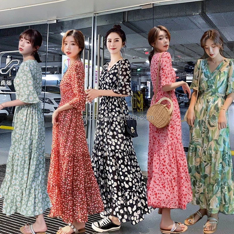 

Summer fashion women's dress Lotus sleeve retro printed casual dress V-neck A-line MIDI skirt