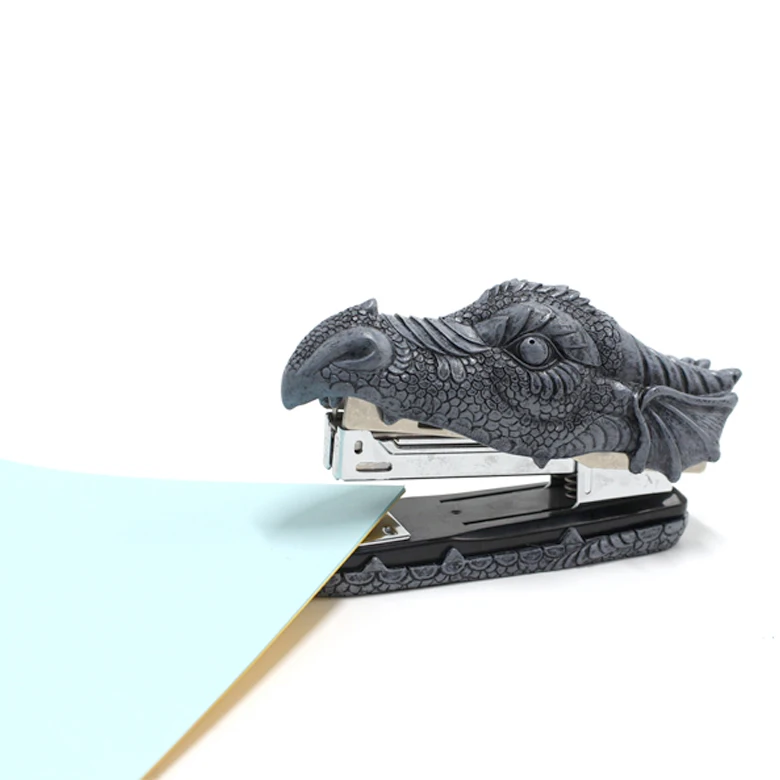 

China factory direct sale OEM cheap handmade dragon head Safari animal novelty creative resin office stapler stationery for gift