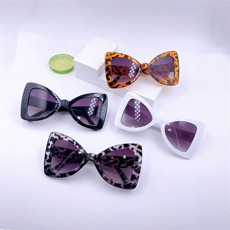 

2021 New children's PC frame fashion sun glasses kids butterfly pearl trend sunglasses boys and girls sunglasses