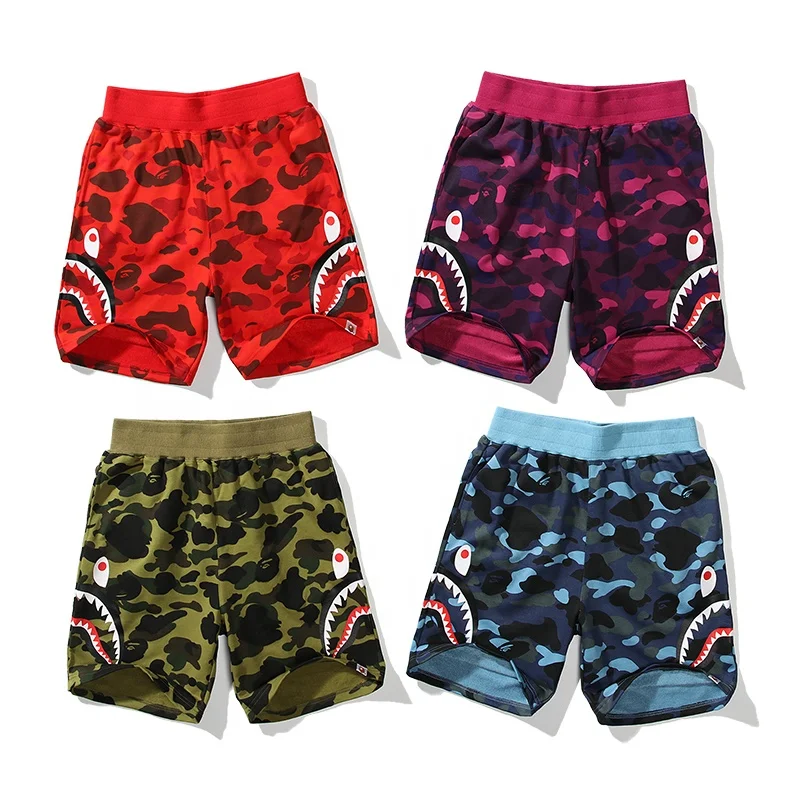 

2021 new Japanese bape side shark print camouflage casual 100 cotton lovers hot pants men's loose shorts beach pants