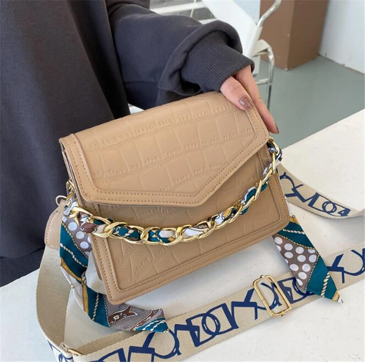 

2021 New White Hand Bags Purse Women Designer Crossbody Handbags Ladies Fashion Handbag Wholesale, As pictures or customized colors