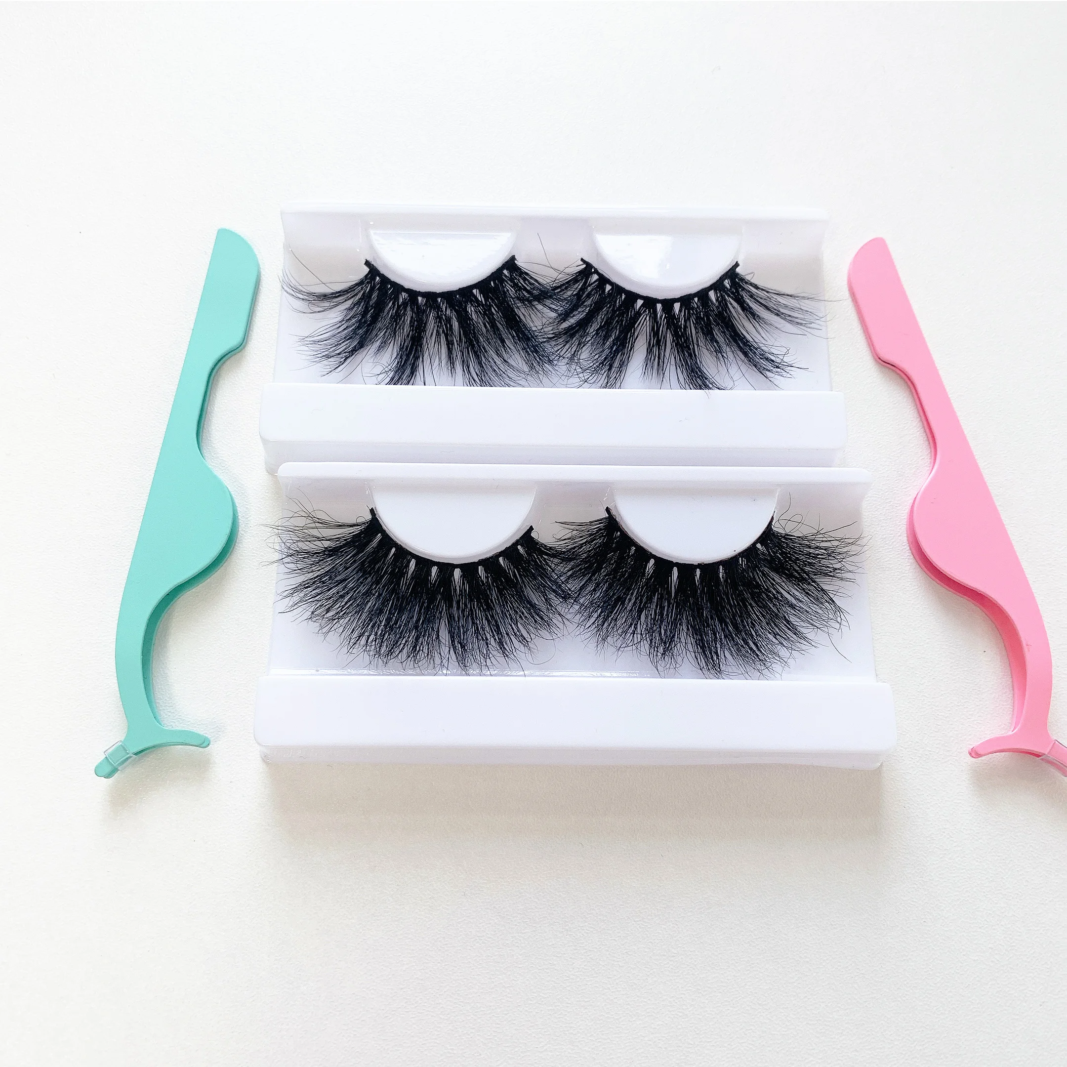 

New lashes3d wholesale vendor 25mm mixed eyelashes mink false lashes box packaging fluffy eyelash, Black color