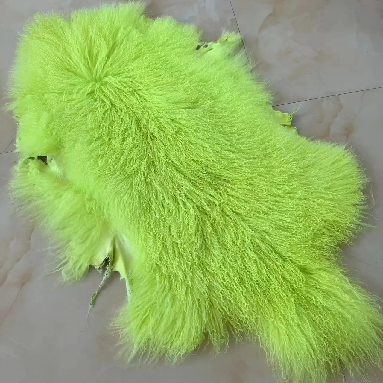 Natural Curly Long Hair Tibet Lamb Fur Shape Mongolian Sheep Pelt Decoration Seat Cover Rug