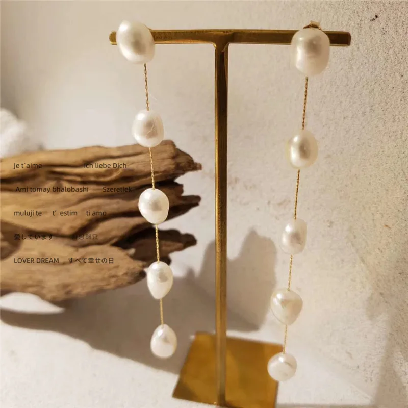 

Artilady fresh water pearl earring stud korea style jewelry dangle long drop earring pearl earring for ladies, Picture shows