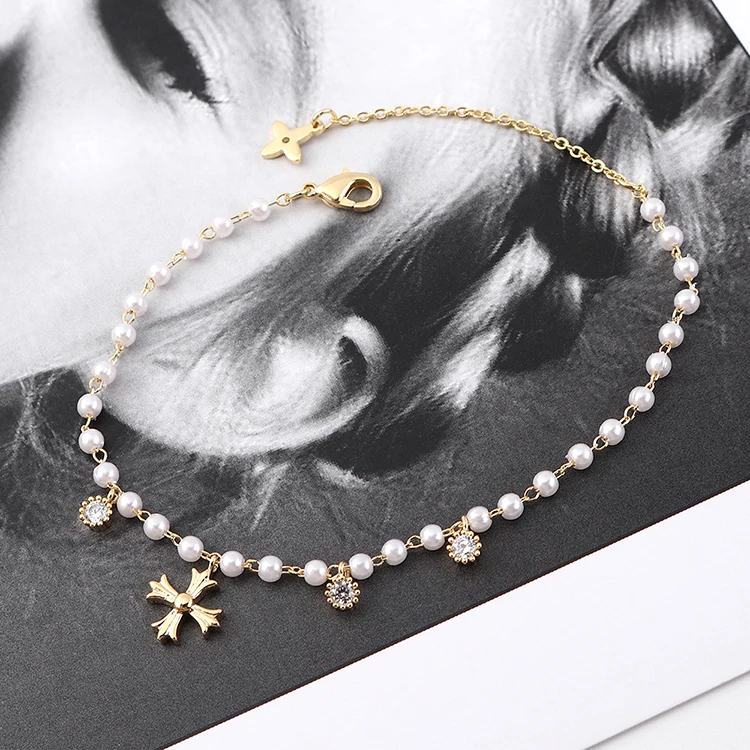 

Simple Gold Plated Natural Freshwater Pearl Choker Necklace Cubic Zirconia Crystal Cross Pendant Necklace, Picture color