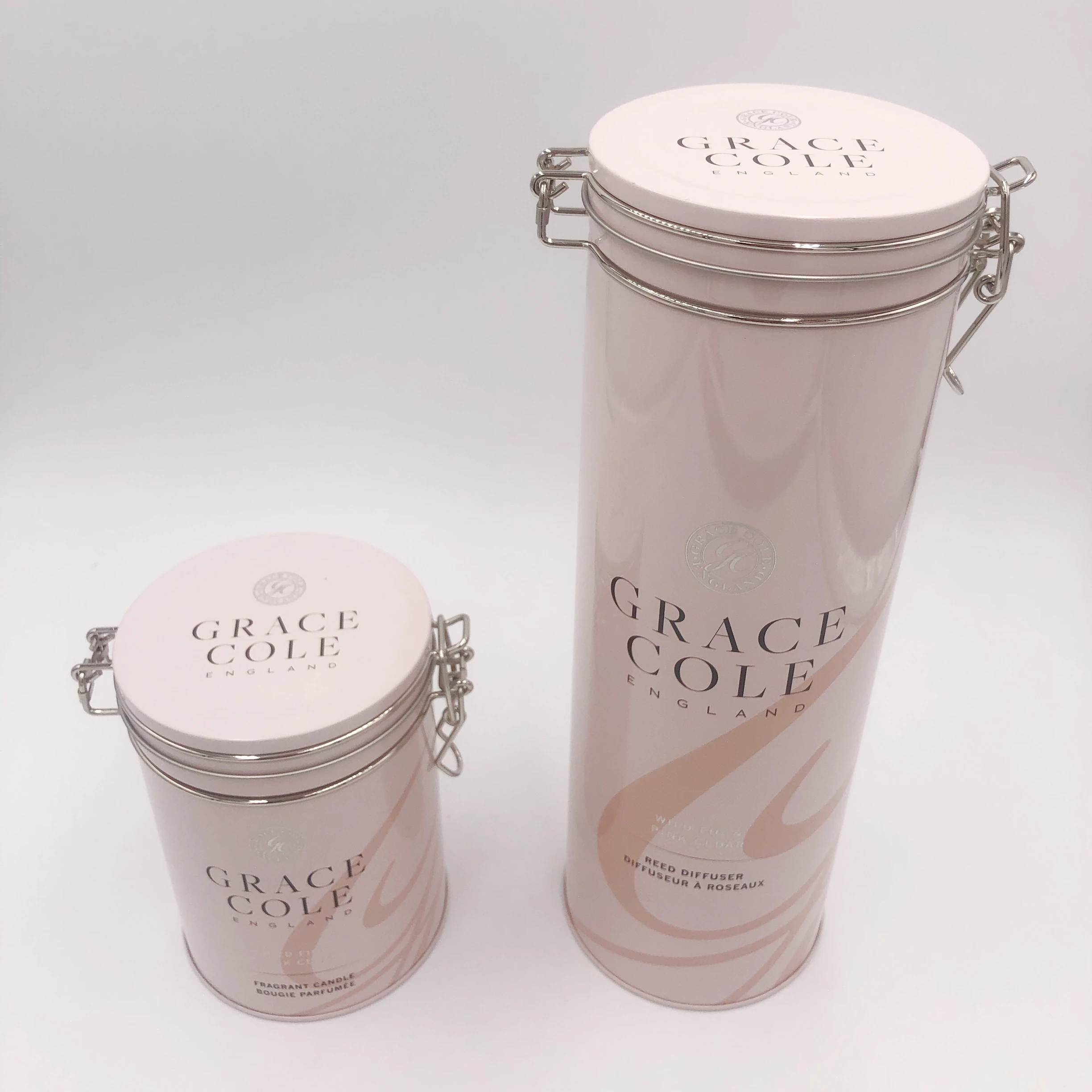 
Coffee tin with wire closure 