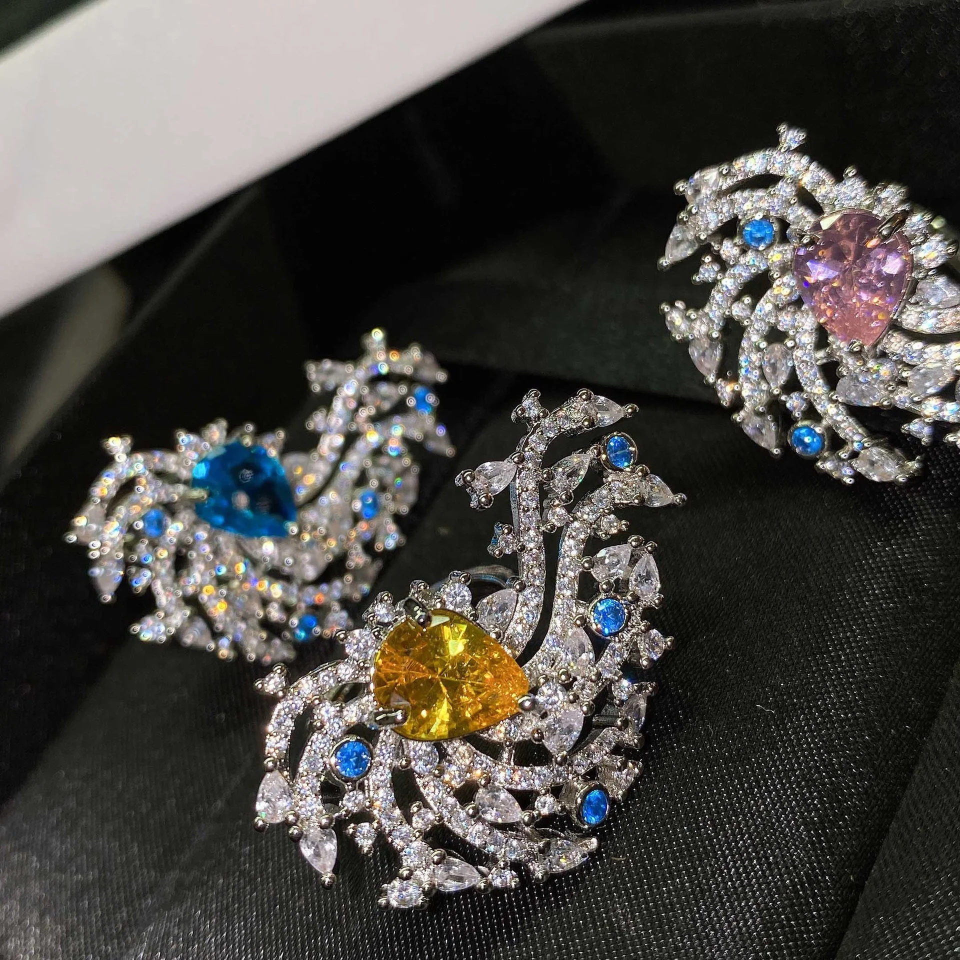 

Mystic blue Zircon ring For Women Wedding Jewelry Vintage Fashion Blue Pink Stone ring Wholesale Jewelry, Customized color