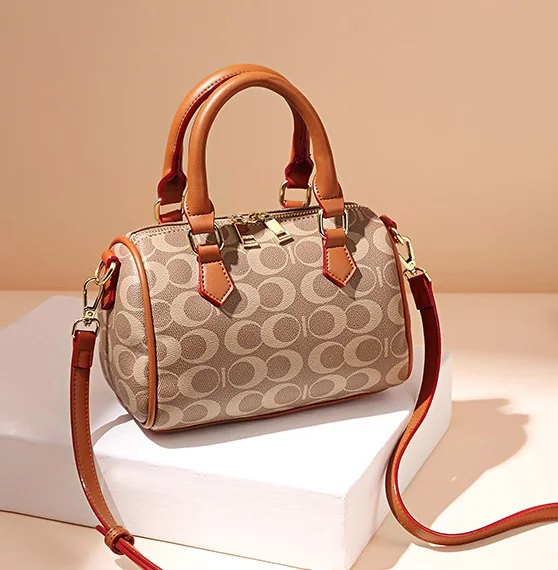 

2022 Designer Small Handbag Phone Bag Leather Crossbody Trendy Luxury Bags Handbags For Women, Picture