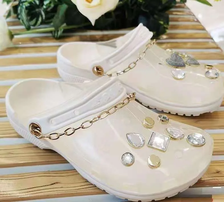 

2021 new design shoes for women sandals designer charms for jelly wedges jewelled platform clog sandals