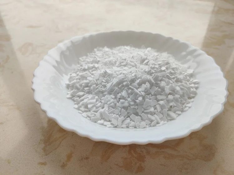 calcium chloride flakes.jpg