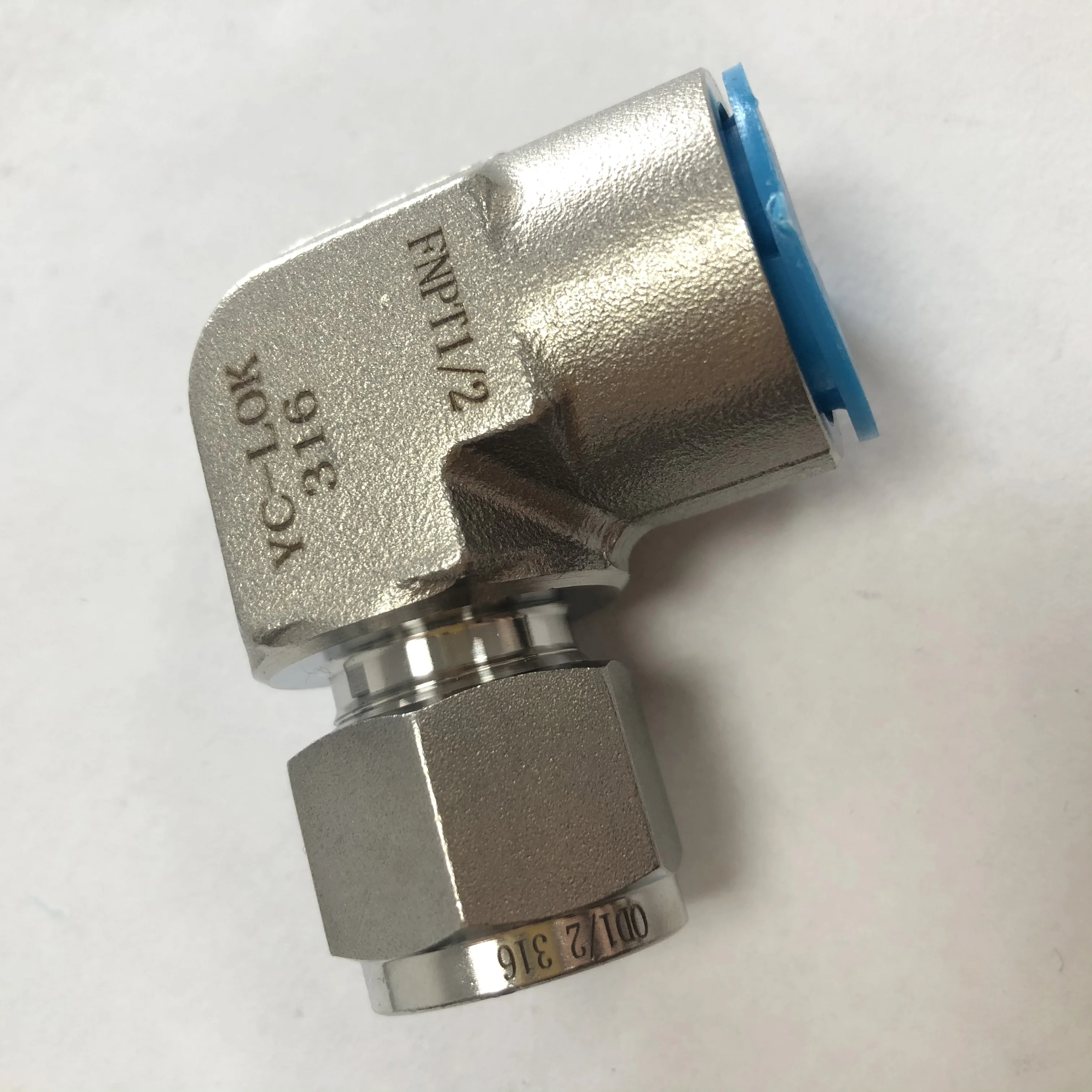 

Parker standard NPT thread elbow 90 degree tube fittings with male stud connector, Silver