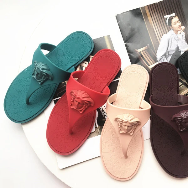 

2022 womens fashion jelly slippers casual flip-flops slippers women