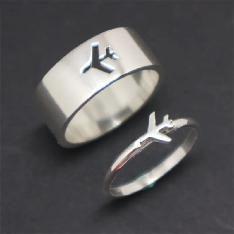 

New Fashion Hollow Airplane Ring For Women Smooth Reflection Silver Geometric Stainless Steel Couple Ring Jewelry