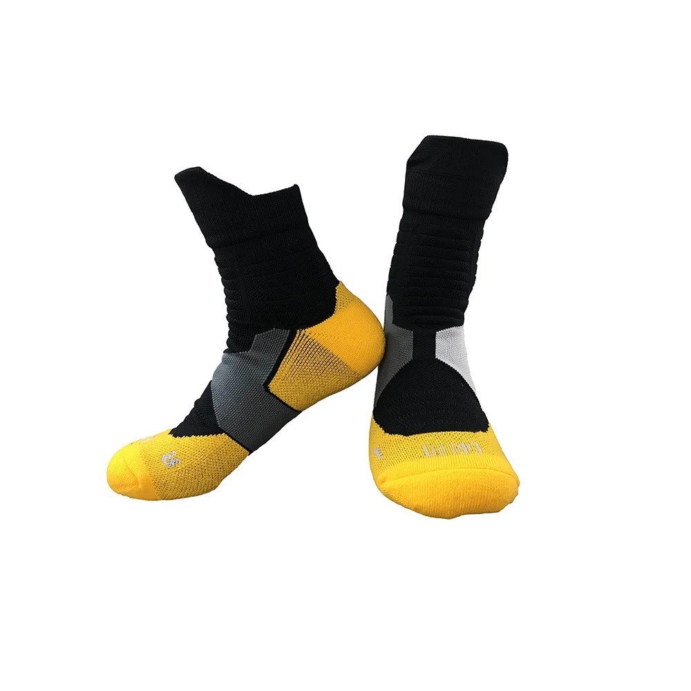 

Calabasas Cozy Cool Name Brand Skate Graphic Football Grip Golf Running Socks Meias Fashion Socks