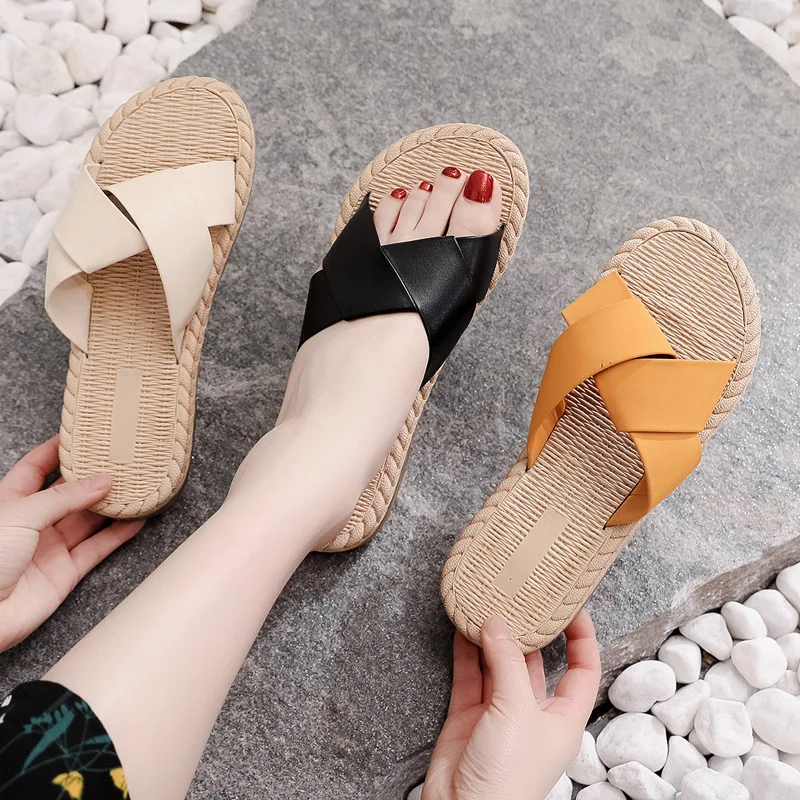 

2021 New Arrival Fashion Ladies Beach Slippers Solid Color Fish Mouth Open Toe Flat Cross Belt Women Outdoor Slippers